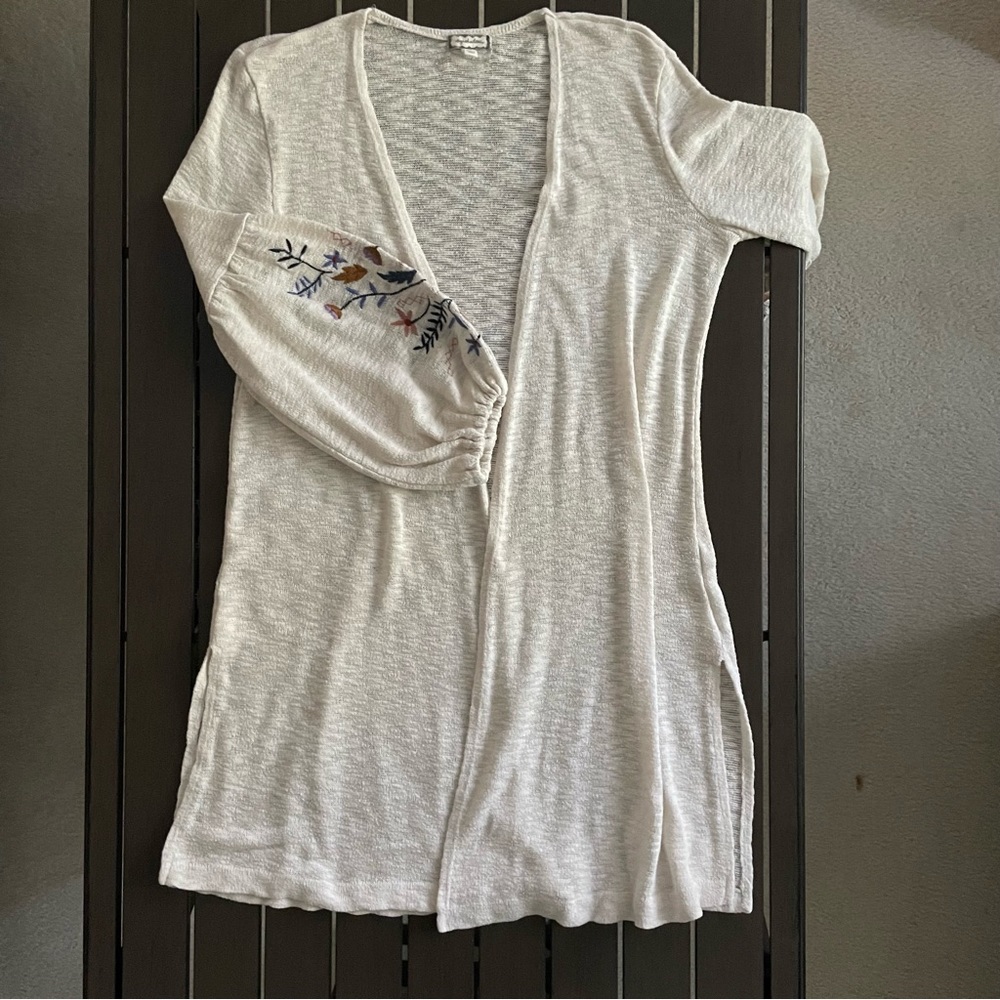 EYESHADOW BOHO PEASANT OPEN FRONT EMBROIDERED CARDIGAN!!
